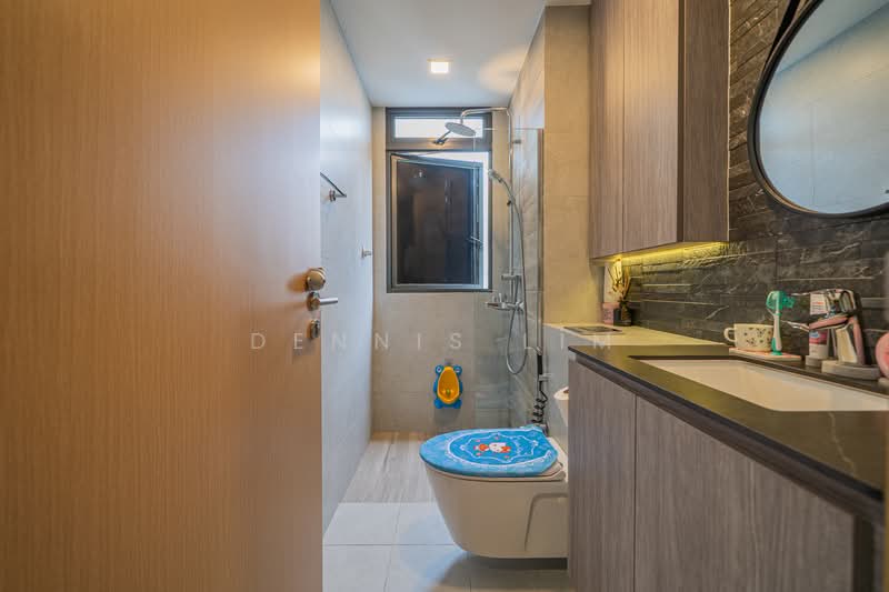 Twin Waterfalls, 104 Punggol Walk, 3 Bedrooms, 1,991 sqft, Executive Condominium For Sale, by Dennis Lim, 500109228 - Bathroom - PropertyGuru.com.sg