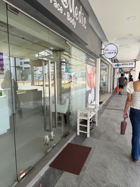 Parkway Centre, 1 Marine Parade Central, 1,527 sqft, Shop / Shophouse For Sale, by Angelina Tao, 500109229 - CommercialGuru.com.sg