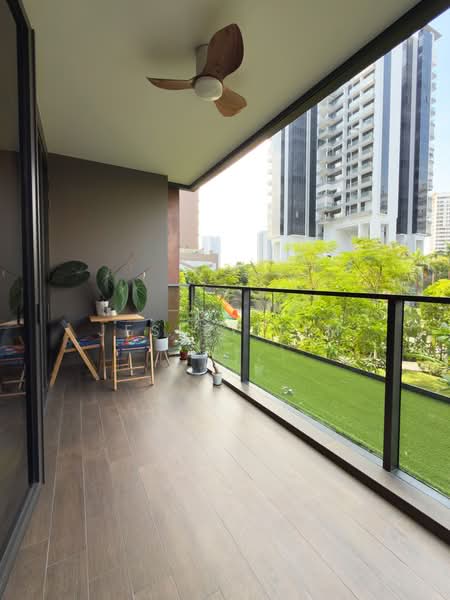 LIV @ MB, 114D Arthur Road, 3 Bedrooms, 1,119 sqft, Condominium For Sale, by Jesley Lim, 500109239 - Balcony - PropertyGuru.com.sg