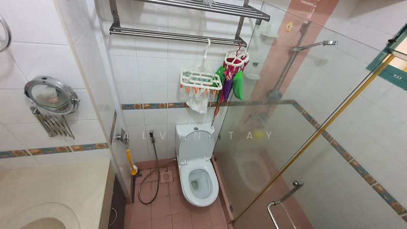 689D Woodlands Drive 75, 689D Woodlands Drive 75, 3 Bedrooms, 969 sqft, HDB Flat For Sale, by Alvin Tay, 500109242 - Bathroom - PropertyGuru.com.sg
