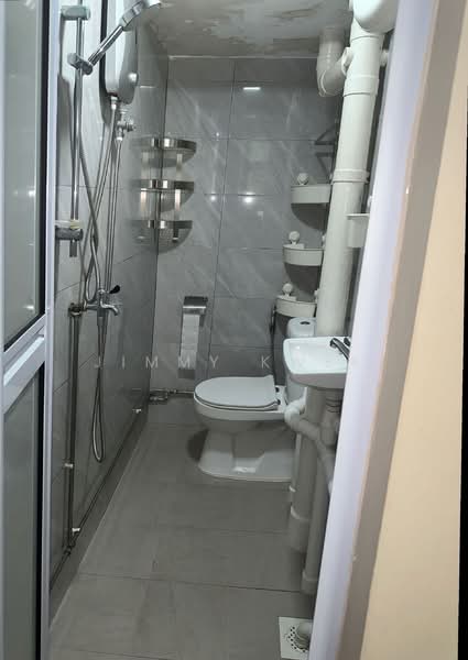 107 Jalan Bukit Merah, 107 Jalan Bukit Merah, 2 Bedrooms, 600 sqft, HDB Flat For Rent, by Jimmy Kwek, 500109243 - Bathroom - PropertyGuru.com.sg