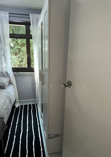 107 Jalan Bukit Merah, 107 Jalan Bukit Merah, 2 Bedrooms, 600 sqft, HDB Flat For Rent, by Jimmy Kwek, 500109243 - Bedroom - PropertyGuru.com.sg