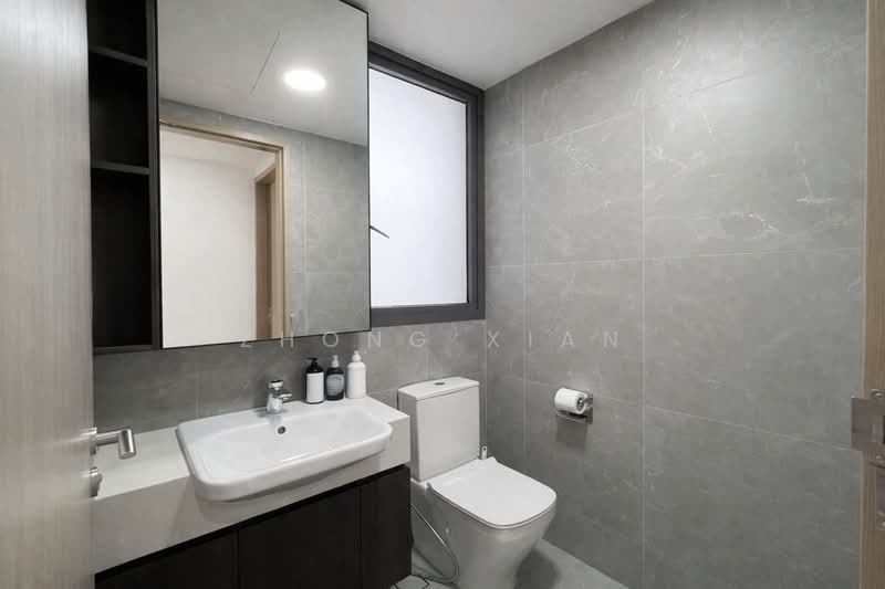 Verticus, 3 Jalan Kemaman, 2 Bedrooms, 753 sqft, Condominium For Sale, by Zhong Xian, 500109250 - Common Bathroom - PropertyGuru.com.sg