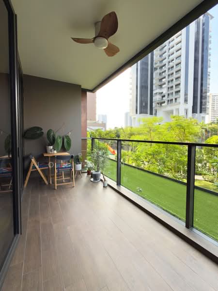 LIV @ MB, 114D Arthur Road, 3 Bedrooms, 1,119 sqft, Condominium For Sale, by Regis Johnson Soh, 500109264 - Balcony - PropertyGuru.com.sg