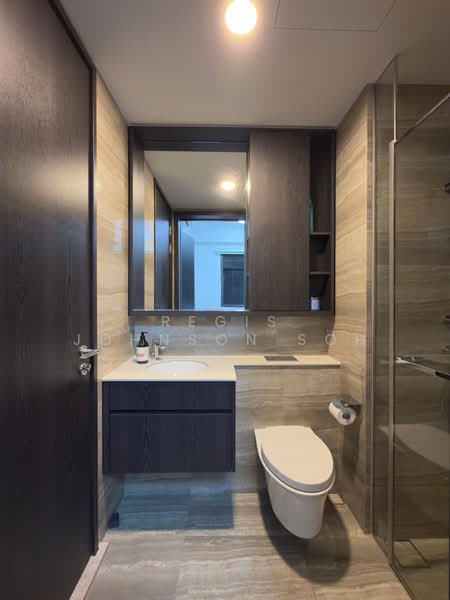 LIV @ MB, 114D Arthur Road, 3 Bedrooms, 1,119 sqft, Condominium For Sale, by Regis Johnson Soh, 500109264 - Common Bathroom - PropertyGuru.com.sg