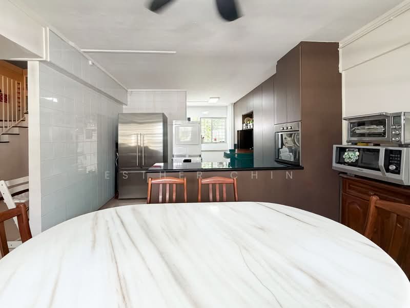 128 Simei Street 1, 128 Simei Street 1, 3 Bedrooms, 1,561 sqft, HDB Flat For Sale, by Esther Chin, 500109266 - Kitchen - PropertyGuru.com.sg