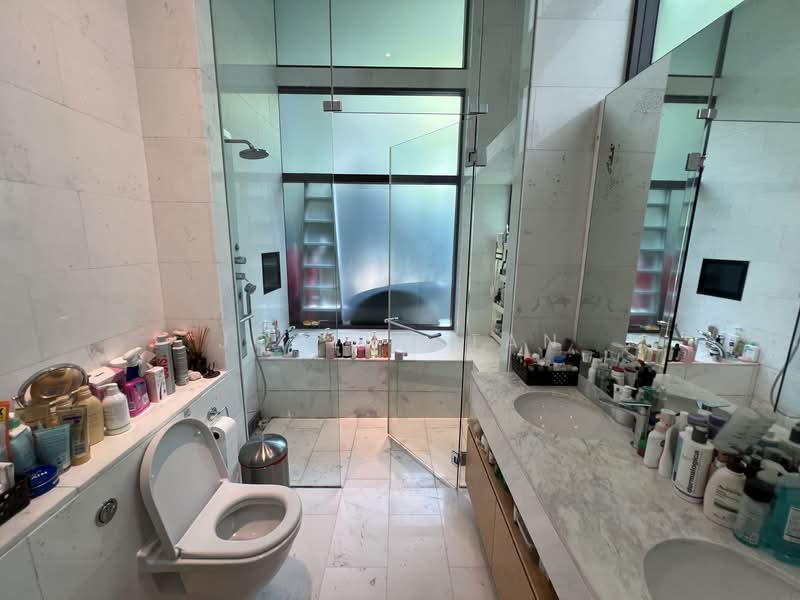 Belle Vue Residences, 15 Oxley Walk, 3 Bedrooms, 2,185 sqft, Condominium For Sale, by Joseph Tan, 500109267 - Bathroom - PropertyGuru.com.sg