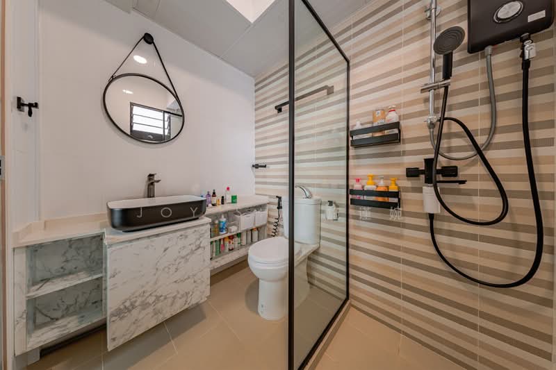 415B Northshore Drive, 415B Northshore Drive, 3 Bedrooms, 1,011 sqft, HDB Flat For Sale, by Joy Shi 施谨婉, 500109280 - Bathroom - PropertyGuru.com.sg