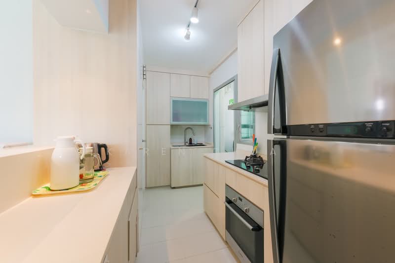 312A Clementi Avenue 4, 312A Clementi Avenue 4, 2 Bedrooms, 743 sqft, HDB Flat For Sale, by Karen Chua, 500109302 - Kitchen - PropertyGuru.com.sg