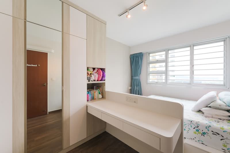 312A Clementi Avenue 4, 312A Clementi Avenue 4, 2 Bedrooms, 743 sqft, HDB Flat For Sale, by Karen Chua, 500109302 - Bedroom - PropertyGuru.com.sg