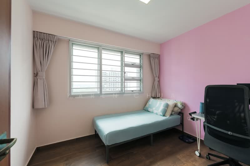 312A Clementi Avenue 4, 312A Clementi Avenue 4, 2 Bedrooms, 743 sqft, HDB Flat For Sale, by Karen Chua, 500109302 - Bedroom - PropertyGuru.com.sg