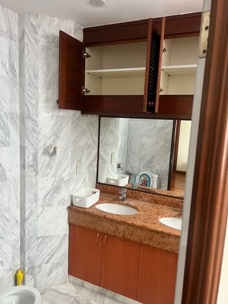 Richmond Park, 3 Bideford Road, 2 Bedrooms, 1,012 sqft, Condominium For Rent, by Jin Kaur, 500109311 - Bathroom - PropertyGuru.com.sg