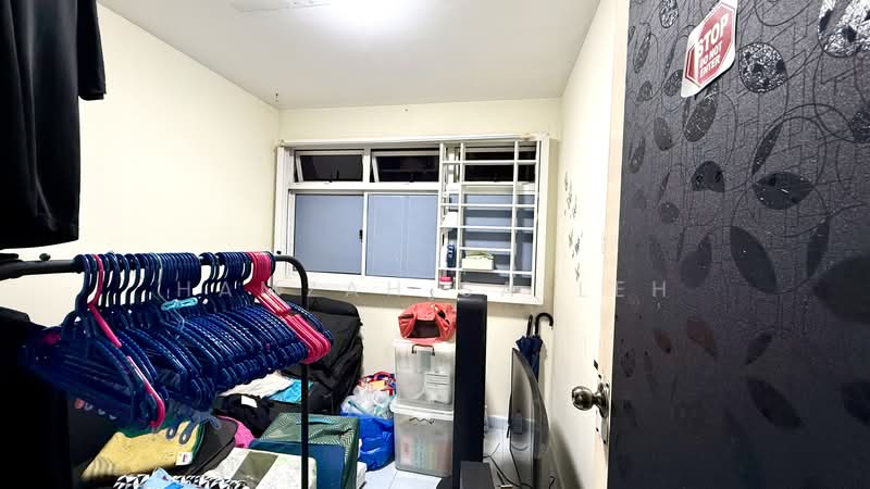 9 Holland Avenue, 9 Holland Avenue, 3 Bedrooms, 700 sqft, HDB Flat For Sale, by Hamzah Salleh, 500109315 - Bedroom - PropertyGuru.com.sg