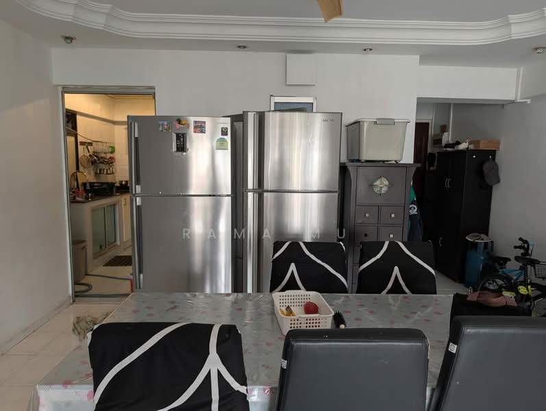 774 Bedok Reservoir View, 774 Bedok Reservoir View, 3 Bedrooms, 1,076 sqft, HDB Flat For Rent, by Rama Mu, 500109317 - Kitchen - PropertyGuru.com.sg