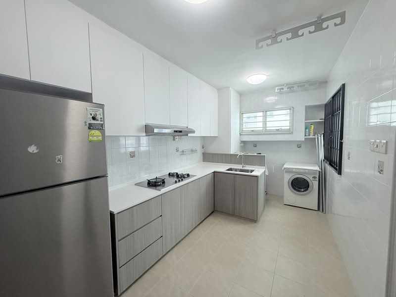 106A Punggol Field, 106A Punggol Field, 3 Bedrooms, 1,184 sqft, HDB Flat For Sale, by Nicole Wai, 500109319 - Kitchen - PropertyGuru.com.sg