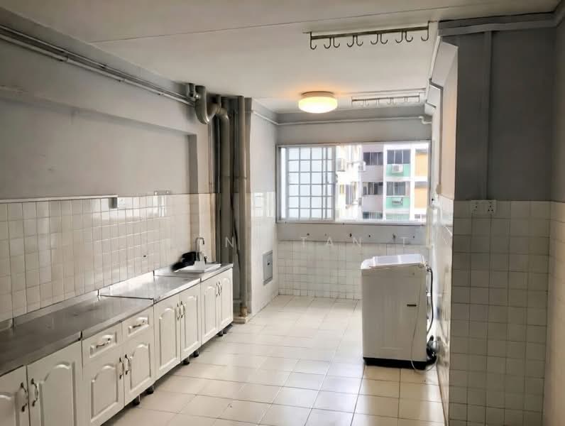 303 Yishun Central, 303 Yishun Central, 2 Bedrooms, 797 sqft, HDB Flat For Sale, by Edmund Tan TL, 500109326 - Kitchen (Edited) - PropertyGuru.com.sg