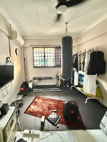 764 Yishun Street 72, 764 Yishun Street 72, 3 Bedrooms, 1,119 sqft, HDB Flat For Sale, by Azhar Baksin, 500109327 - Common Bedroom 1  - PropertyGuru.com.sg