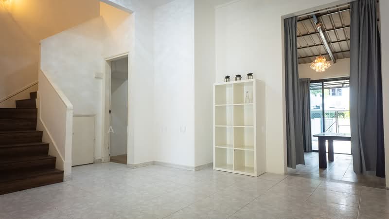 Serangoon Garden Park, Jalan Pacheli, 5 Bedrooms, 1,800 sqft, Terraced House For Sale, by Arthur Lim, 500109328 - Hall - PropertyGuru.com.sg