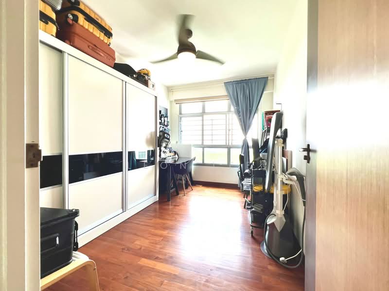 476C Upper Serangoon View, 476C Upper Serangoon View, 3 Bedrooms, 990 sqft, HDB Flat For Sale, by Leon Lee, 500109335 - Bedroom - PropertyGuru.com.sg