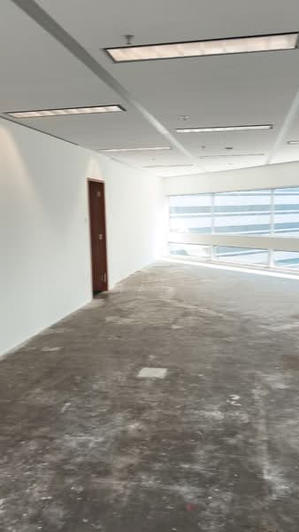 Gateway East, 152 Beach Road, 1,364 sqft, Office For Rent, by William Tan 陳威誦, 500109337 - Interior - CommercialGuru.com.sg