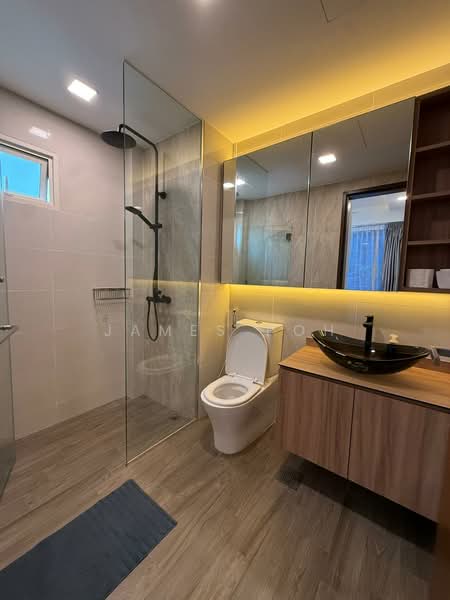 Watercolours, 25 Pasir Ris Link, 2 Bedrooms, 861 sqft, Executive Condominium For Rent, by James Poh, 500109339 - Bathroom - PropertyGuru.com.sg