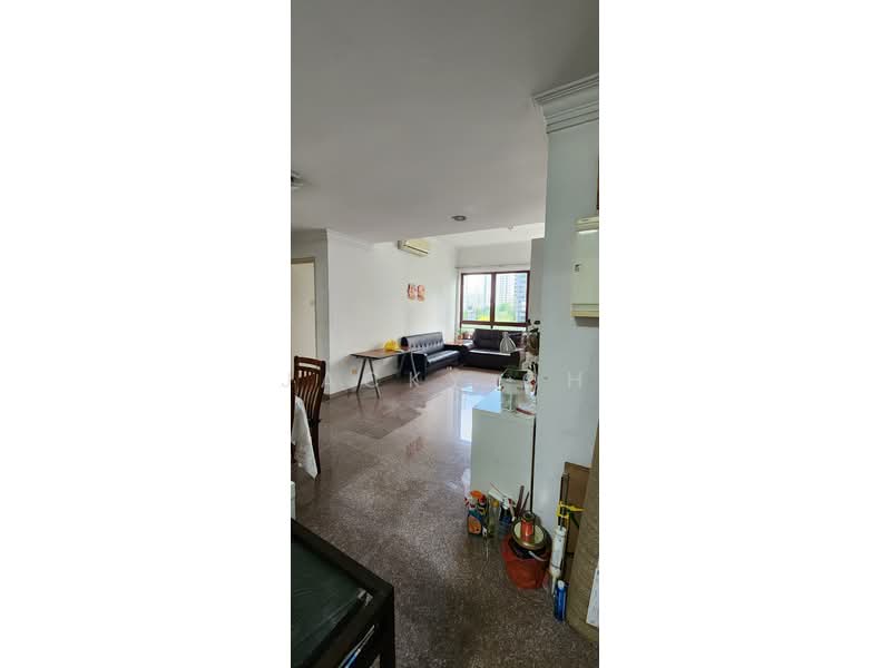 Birmingham Mansions, 130 Thomson Road, 3 Bedrooms, 1,076 sqft, Apartment For Rent, by Jacky Oh, 500109344 - Living Room - PropertyGuru.com.sg