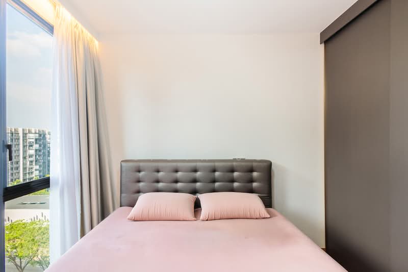 Park Colonial, 12 Woodleigh Lane, 3 Bedrooms, 980 sqft, Condominium For Sale, by Alicia Soh, 500109352 - Bedroom - PropertyGuru.com.sg