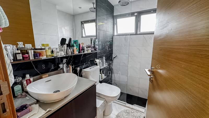 The Shore Residences, 81 Amber Road, 2 Bedrooms, 893 sqft, Condominium For Sale, by Seah Wan Peng (Gilda), 500109353 - Bathroom - PropertyGuru.com.sg