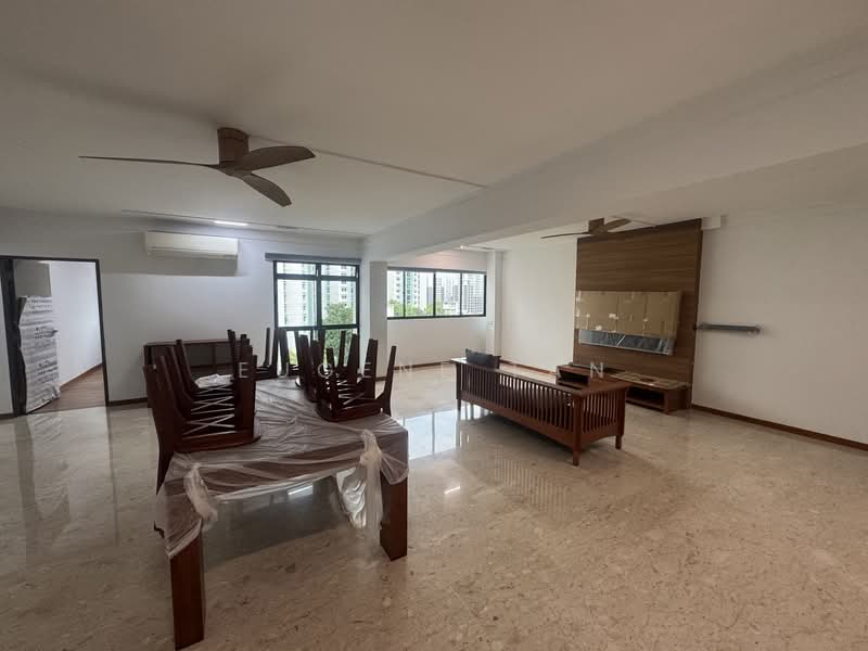 122B Sengkang East Way, 122B Sengkang East Way, 3 Bedrooms, 1,410 sqft, HDB Flat For Rent, by Eugene Tan, 500109354 - Living Room - PropertyGuru.com.sg