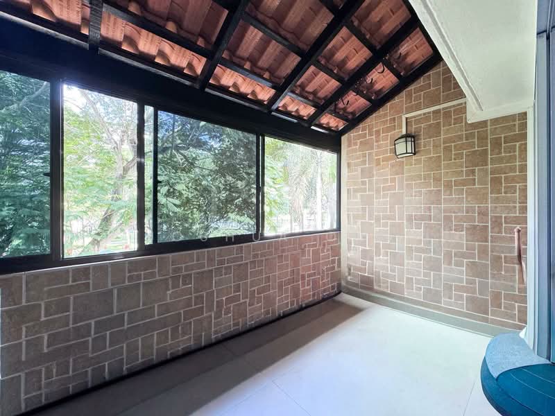 128 Simei Street 1, 128 Simei Street 1, 3 Bedrooms, 1,561 sqft, HDB Flat For Sale, by Joshua Ong, 500109357 - Balcony - PropertyGuru.com.sg