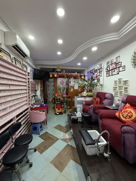 215 Ang Mo Kio Avenue 1, Avenue 1, 721 sqft, Shop / Shophouse For Rent, by Xavier Ng, 500109360 - Interior - CommercialGuru.com.sg