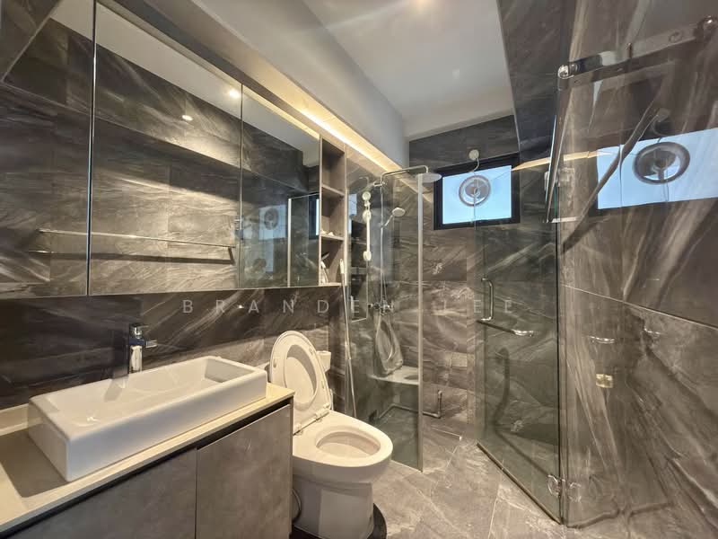 27A Jalan Membina, 27A Jalan Membina, 3 Bedrooms, 969 sqft, HDB Flat For Sale, by Branden Lee, 500109369 - Master Bathroom - PropertyGuru.com.sg