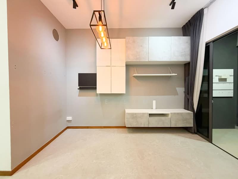 Laurel Tree, Hillview Terrace, 1 Bedroom, 463 sqft, Condominium For Sale, by Zoe Lim, 500109377 - Living Room - PropertyGuru.com.sg