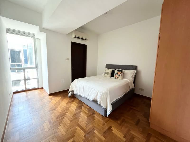 For Rent - UE Square