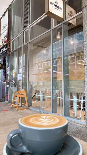 For Rent - UE Square