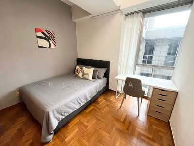 For Rent - UE Square