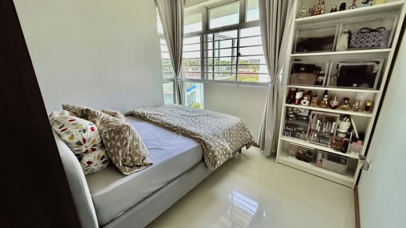421A Northshore Drive, 421A Northshore Drive, 2 Bedrooms, 732 sqft, HDB Flat For Sale, by Haziq Irwan, 500109382 - Master Bedroom - PropertyGuru.com.sg
