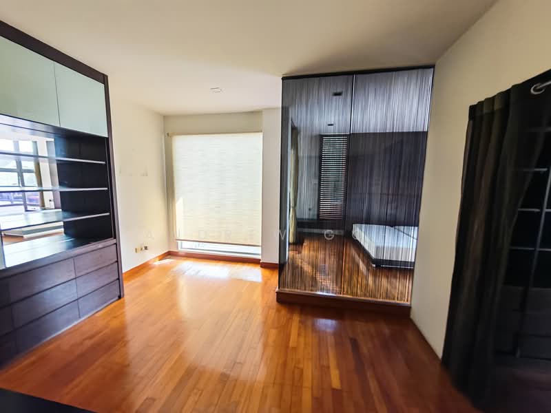 ⭐️5 ENSUITE ROOMS⭐️650M MRT⭐️RENOVATED SEMI D⭐️, 500M TO AMENTITIES & FOOD | HELPER ROOM | NE FACING | 50M BUS STOP |, 5 Bedrooms, 3,800 sqft, Semi-Detached House For Rent, by Andrew Goh, 500109390 - Bedroom - PropertyGuru.com.sg