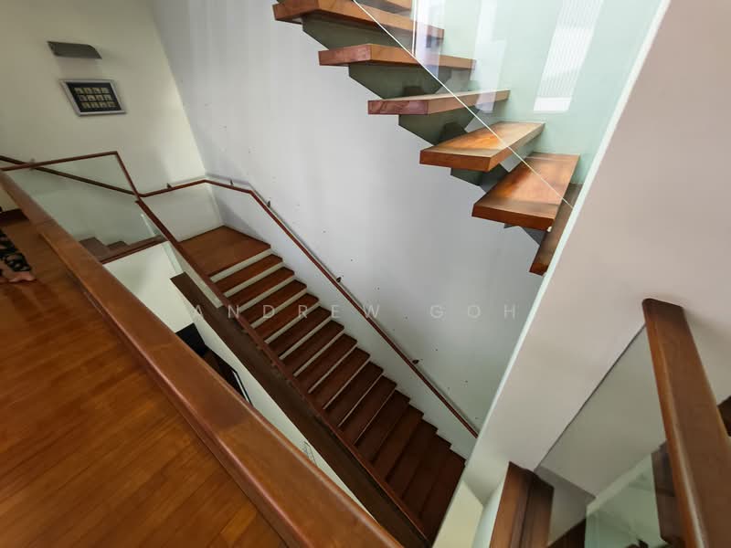 ⭐️5 ENSUITE ROOMS⭐️650M MRT⭐️RENOVATED SEMI D⭐️, 500M TO AMENTITIES & FOOD | HELPER ROOM | NE FACING | 50M BUS STOP |, 5 Bedrooms, 3,800 sqft, Semi-Detached House For Rent, by Andrew Goh, 500109390 - Interior - PropertyGuru.com.sg