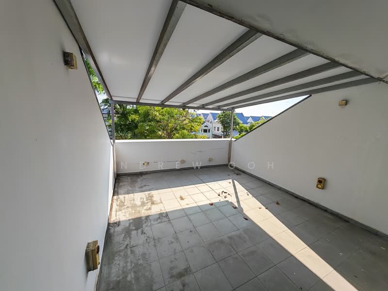 ⭐️5 ENSUITE ROOMS⭐️650M MRT⭐️RENOVATED SEMI D⭐️, 500M TO AMENTITIES & FOOD | HELPER ROOM | NE FACING | 50M BUS STOP |, 5 Bedrooms, 3,800 sqft, Semi-Detached House For Rent, by Andrew Goh, 500109390 - Balcony - PropertyGuru.com.sg