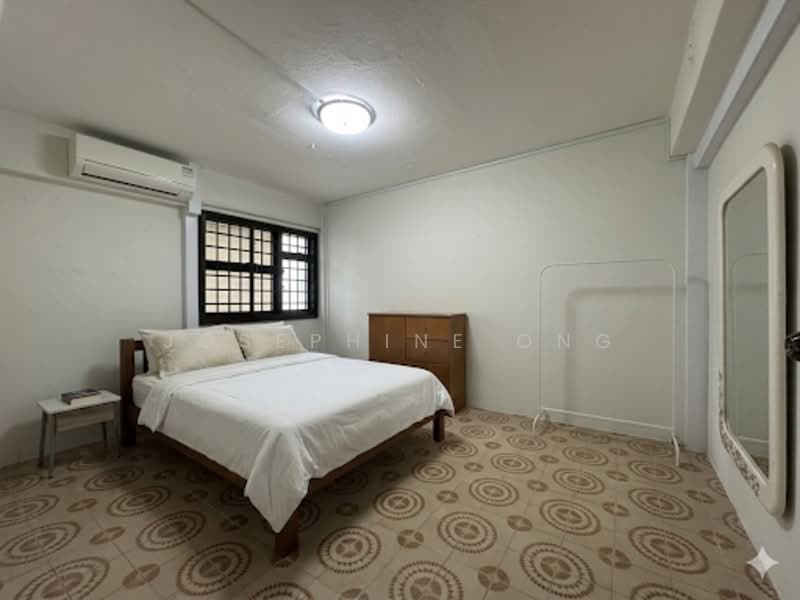 129 Bukit Merah View, 129 Bukit Merah View, 3 Bedrooms, 700 sqft, HDB Flat For Sale, by Josephine Ong, 500109392 - AI- Bedroom - PropertyGuru.com.sg