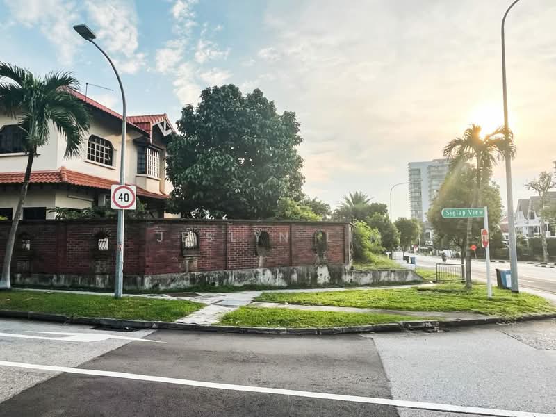 Don’t Miss This Rare Detached Gem D15!! Must view!, First Street, Siglap Road, 4 Bedrooms, 6,000 sqft, Detached House For Rent, by Jeslyn Lim, 500109393 - Exterior - PropertyGuru.com.sg