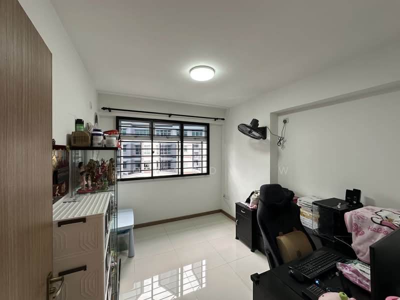 450C Bukit Batok West Avenue 6, 450C Bukit Batok West Avenue 6, 3 Bedrooms, 1,001 sqft, HDB Flat For Sale, by Leonard Yew, 500109401 - Study - PropertyGuru.com.sg