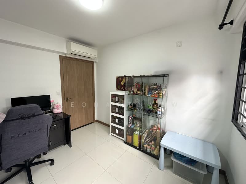 450C Bukit Batok West Avenue 6, 450C Bukit Batok West Avenue 6, 3 Bedrooms, 1,001 sqft, HDB Flat For Sale, by Leonard Yew, 500109401 - Study - PropertyGuru.com.sg
