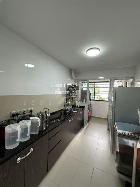 450C Bukit Batok West Avenue 6, 450C Bukit Batok West Avenue 6, 3 Bedrooms, 1,001 sqft, HDB Flat For Sale, by Leonard Yew, 500109401 - Kitchen - PropertyGuru.com.sg