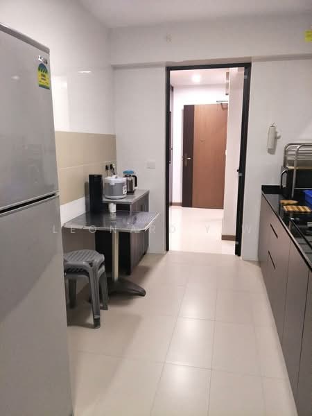 450C Bukit Batok West Avenue 6, 450C Bukit Batok West Avenue 6, 3 Bedrooms, 1,001 sqft, HDB Flat For Sale, by Leonard Yew, 500109401 - Kitchen - PropertyGuru.com.sg