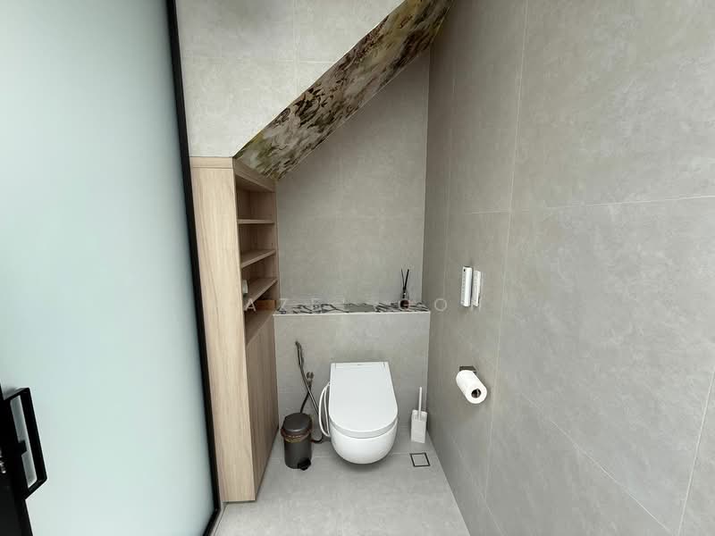 For Rent - 82 Tiong Poh Road