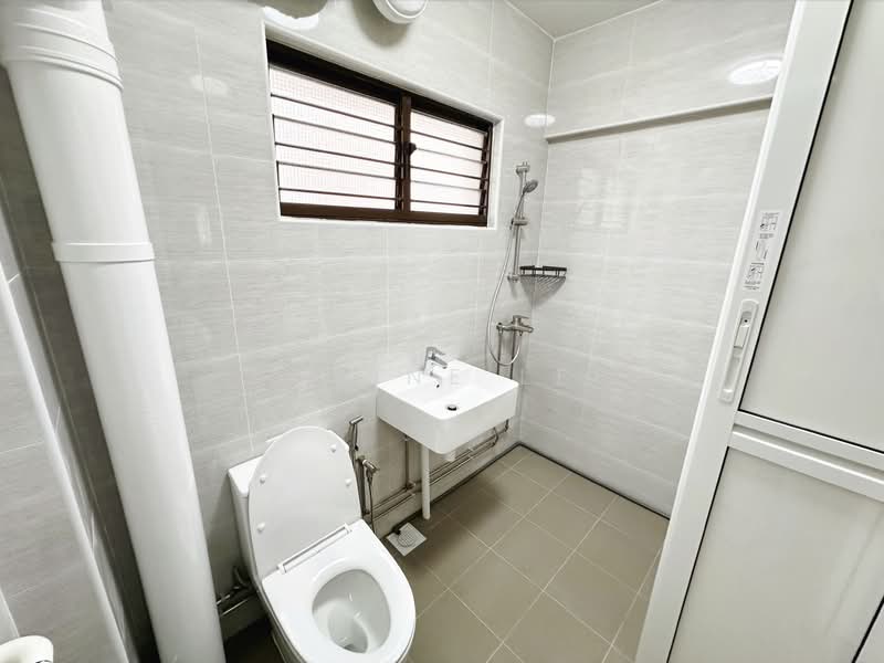 505 Serangoon North Avenue 4, 505 Serangoon North Avenue 4, Room Rental, 200 sqft, HDB Flat For Rent, by Karine Lee, 500109406 - Bathroom - PropertyGuru.com.sg
