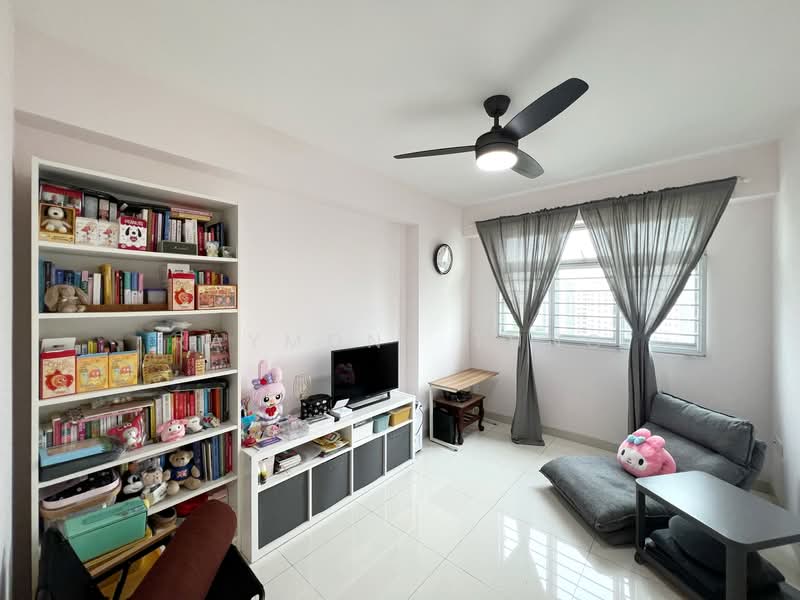 490A Choa Chu Kang Avenue 5, 490A Choa Chu Kang Avenue 5, 3 Bedrooms, 1,001 sqft, HDB Flat For Sale, by Raymond Tung, 500109407 - Bedroom 3 - PropertyGuru.com.sg