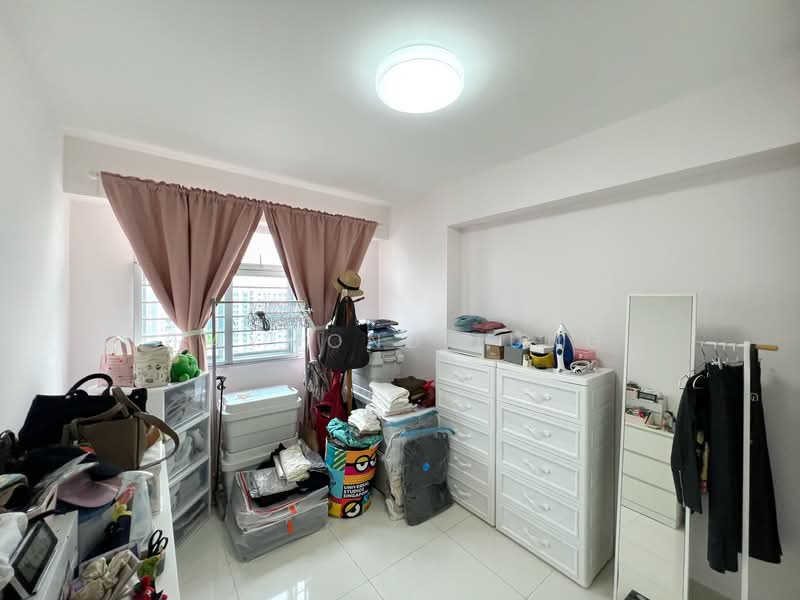 490A Choa Chu Kang Avenue 5, 490A Choa Chu Kang Avenue 5, 3 Bedrooms, 1,001 sqft, HDB Flat For Sale, by Raymond Tung, 500109407 - Bedroom 2 - PropertyGuru.com.sg